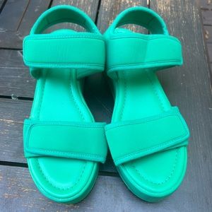 NWOT Twoobs OG+ Platform Emerald